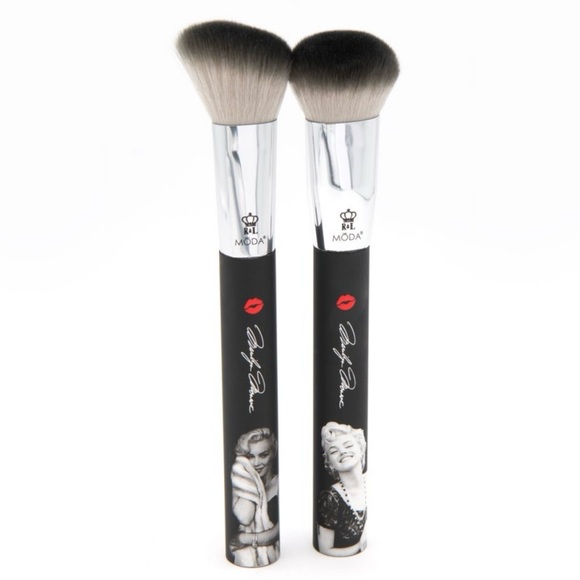 Marilyn Monroe x Moda Bombshell Brush Duo Kit - Picture 3 of 3